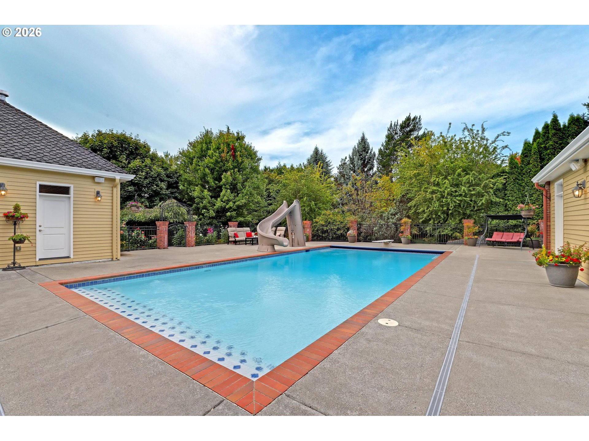 14564 NW OAK SHADOW CT