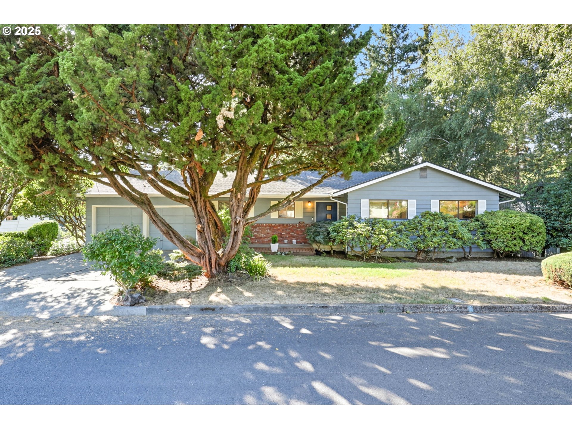 6821 SW RALEIGHWOOD WAY