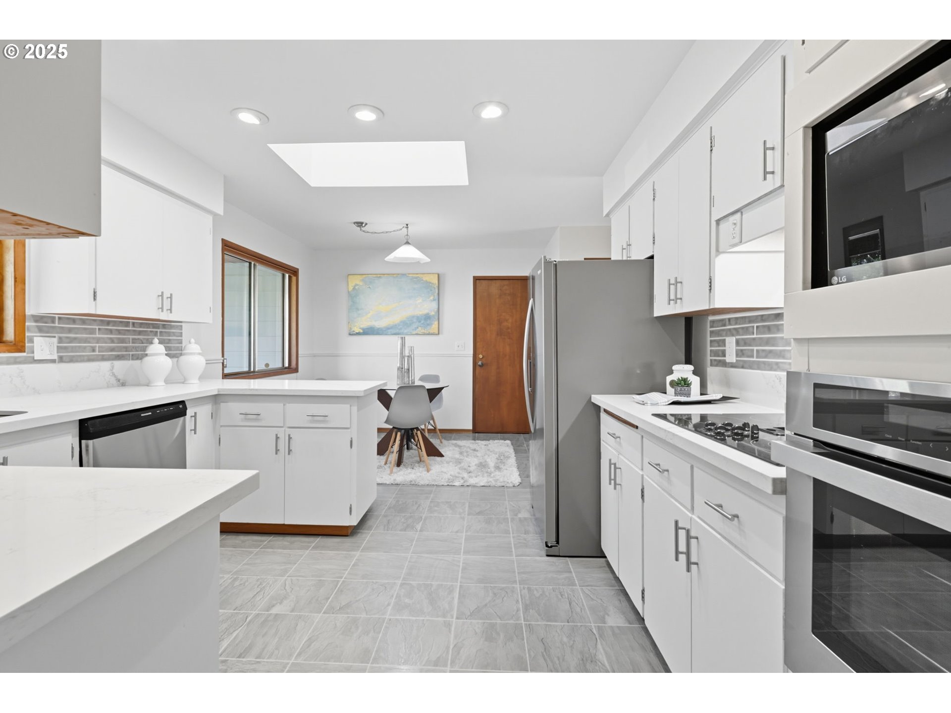 6821 SW RALEIGHWOOD WAY