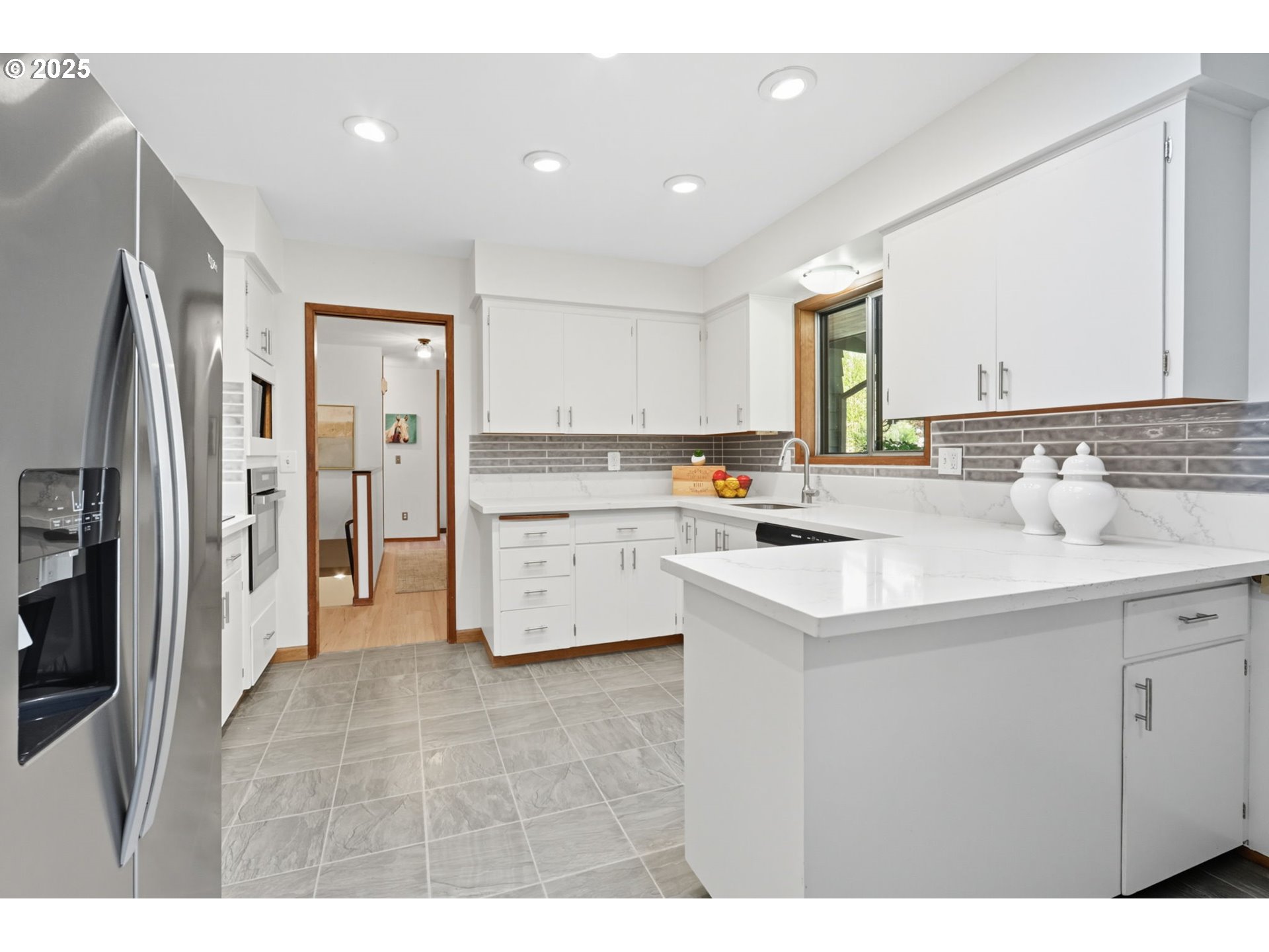 6821 SW RALEIGHWOOD WAY