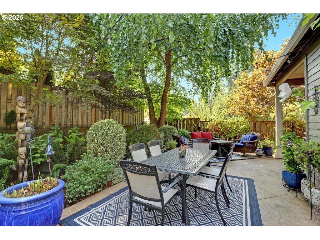 13922 NW STONEBRIDGE DR