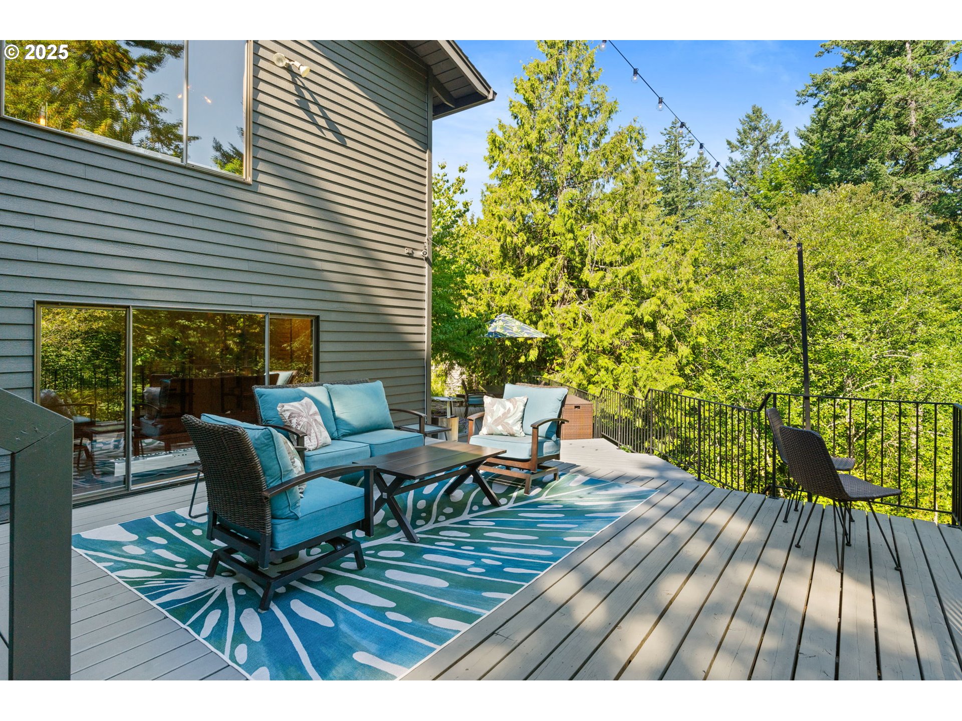 945 NW TORREY VIEW LN