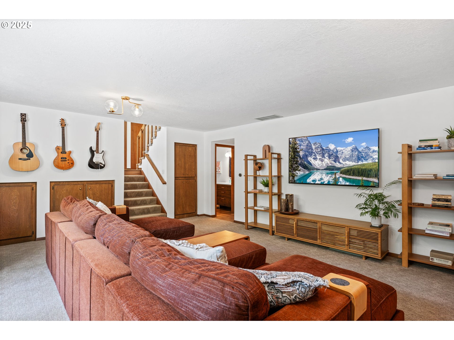 945 NW TORREY VIEW LN