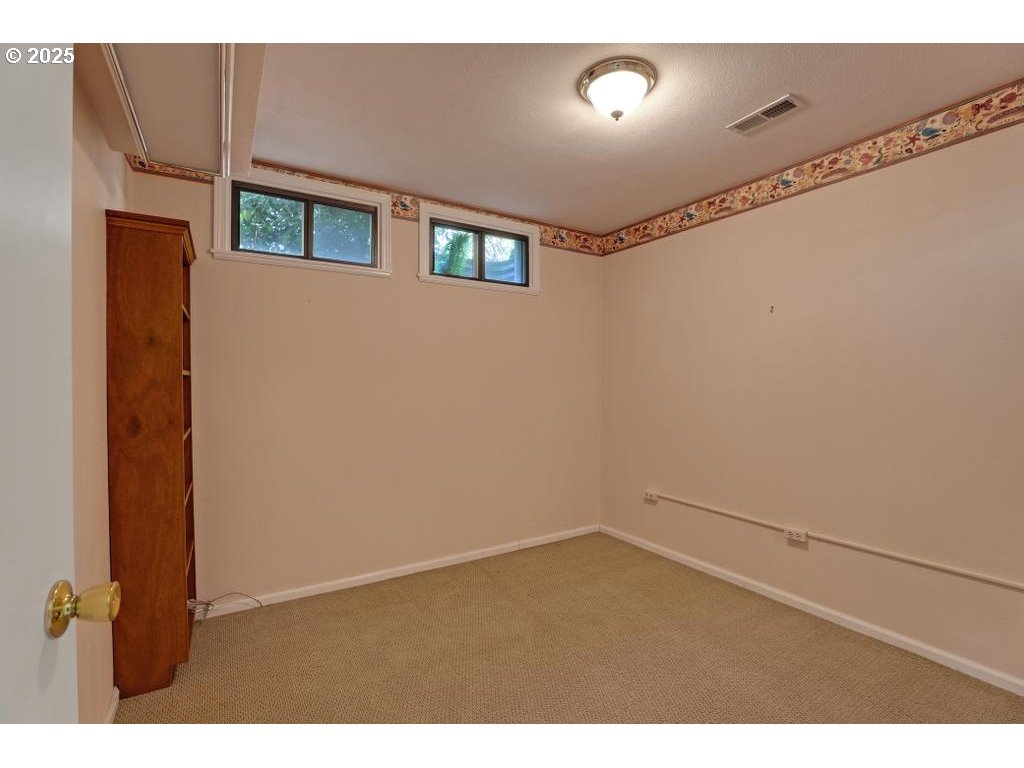 18755 NW UKIAH ST