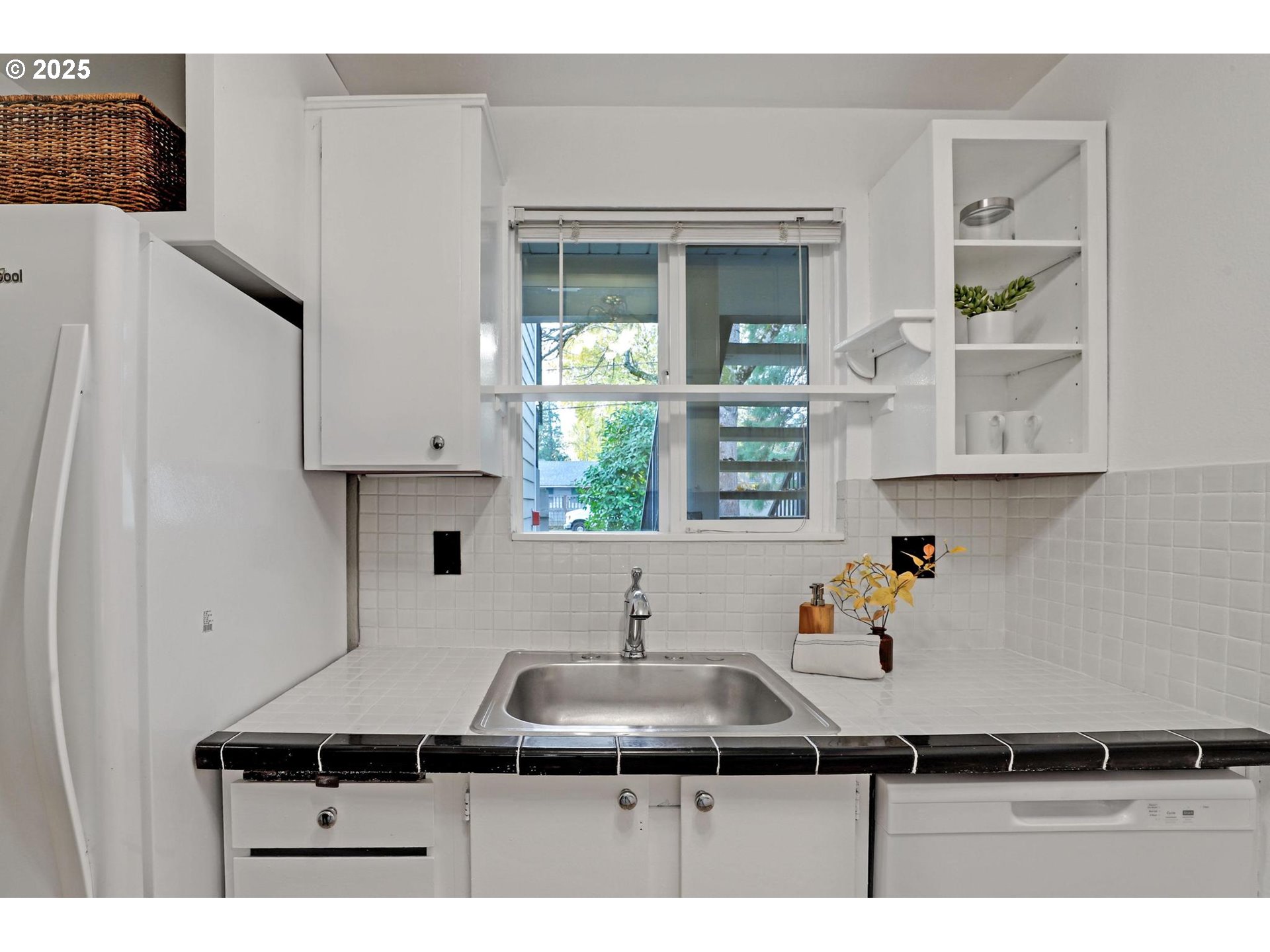 5488 SW ALGER AVE # I-7