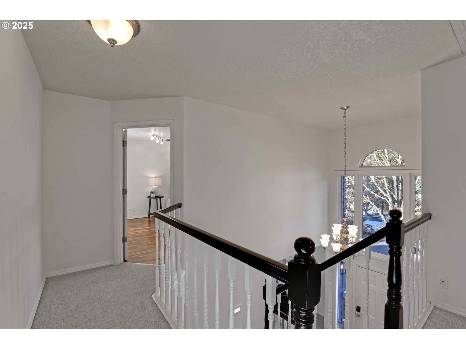 146 SW SEMINOLE DR