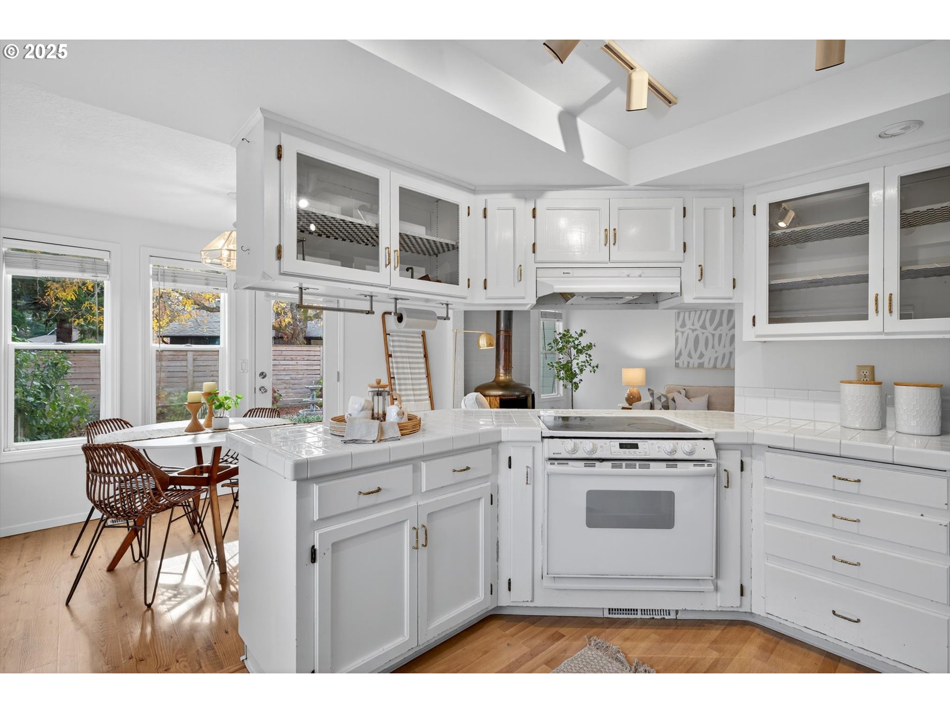 17290 NW MEADOW GRASS DR