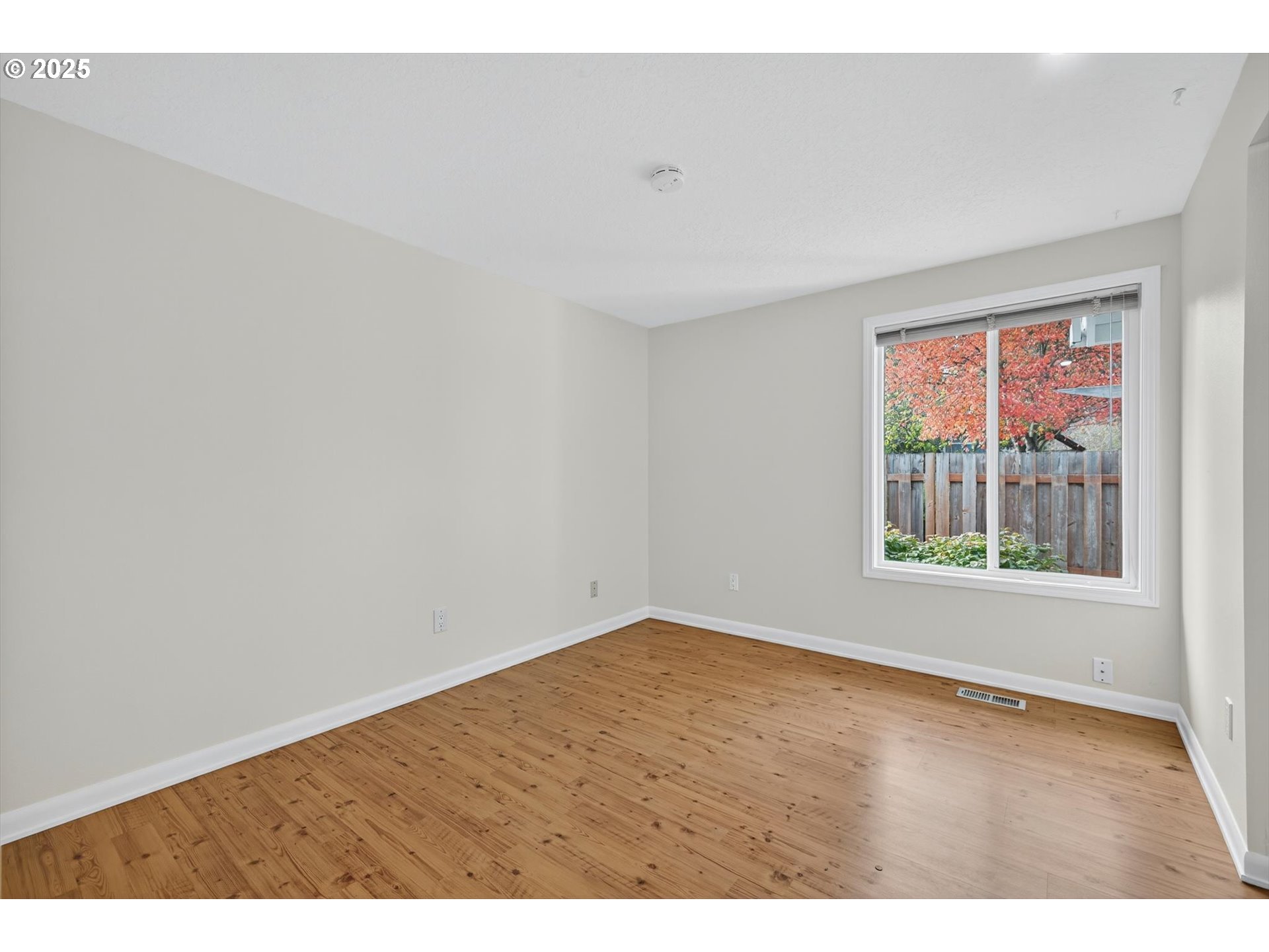 17290 NW MEADOW GRASS DR