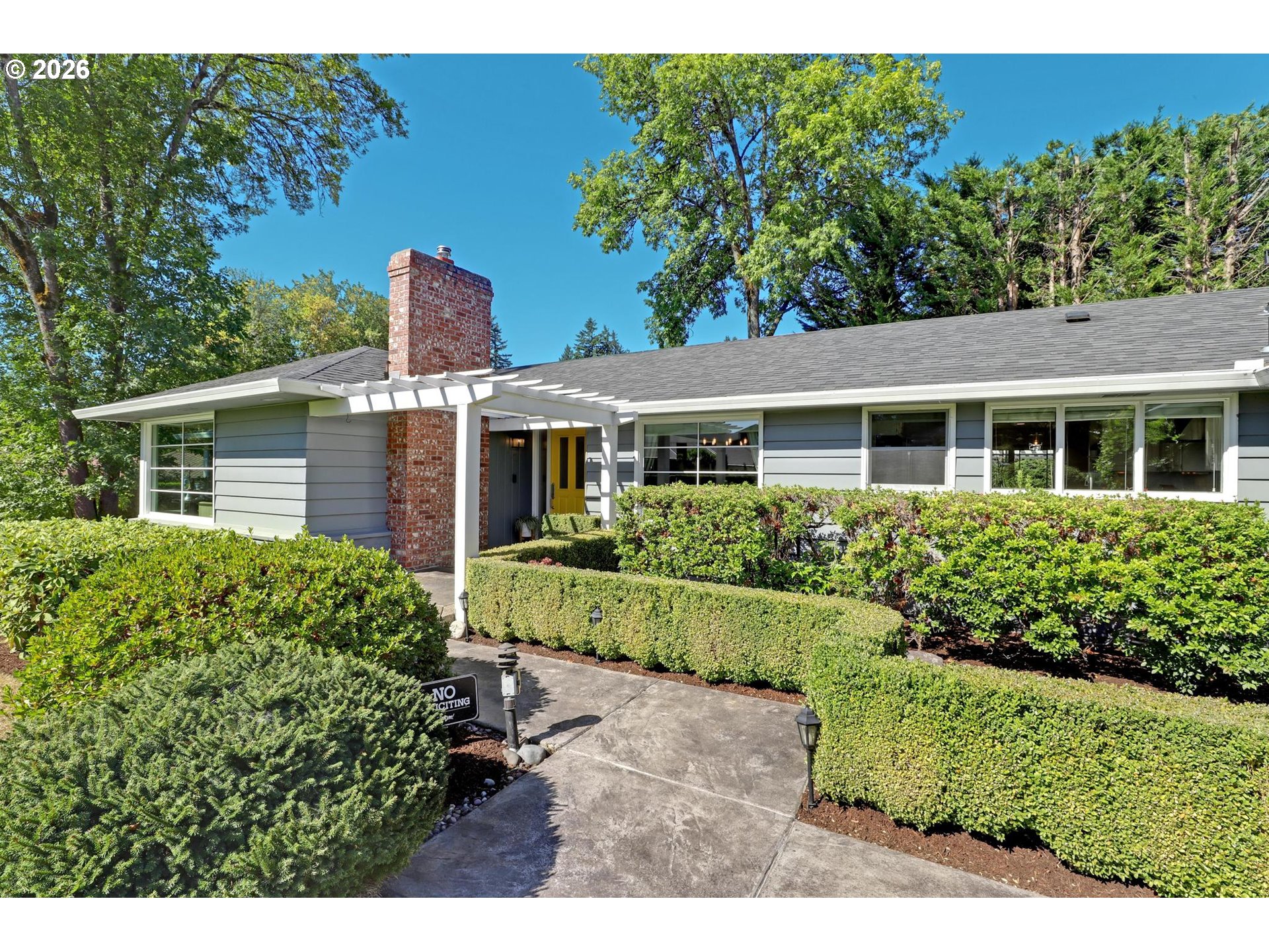 8725 SW WHITE PINE LN