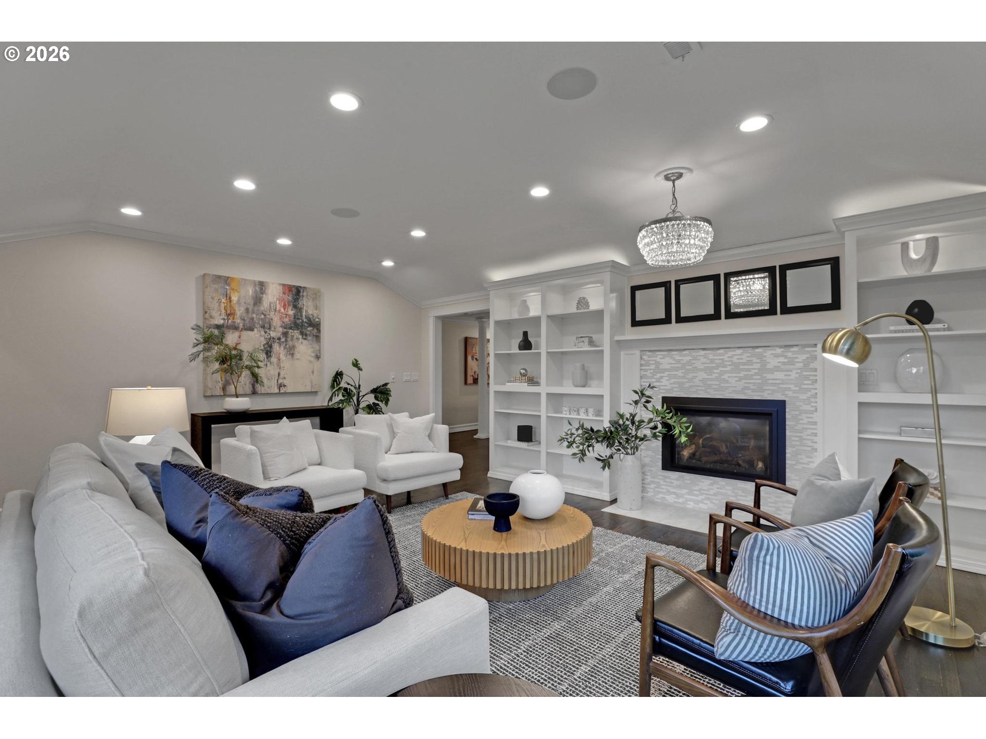 8725 SW WHITE PINE LN