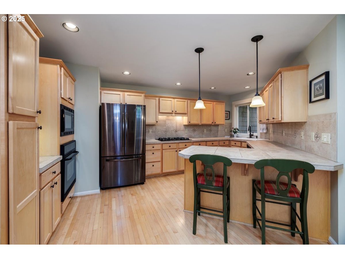 11002 NW LEAHY RD