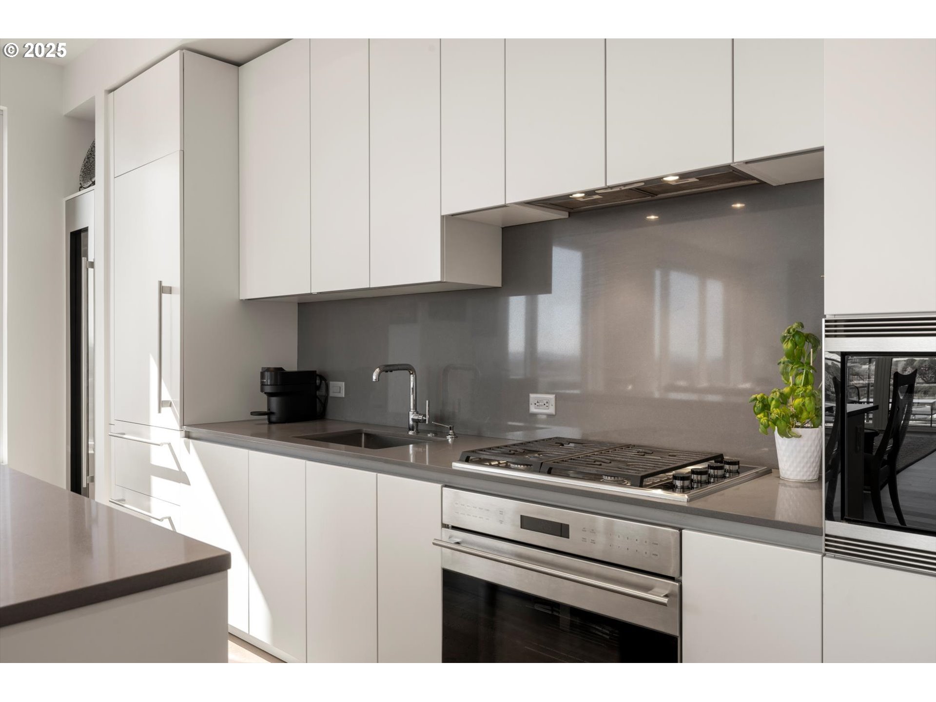 1150 NW QUIMBY ST 1802