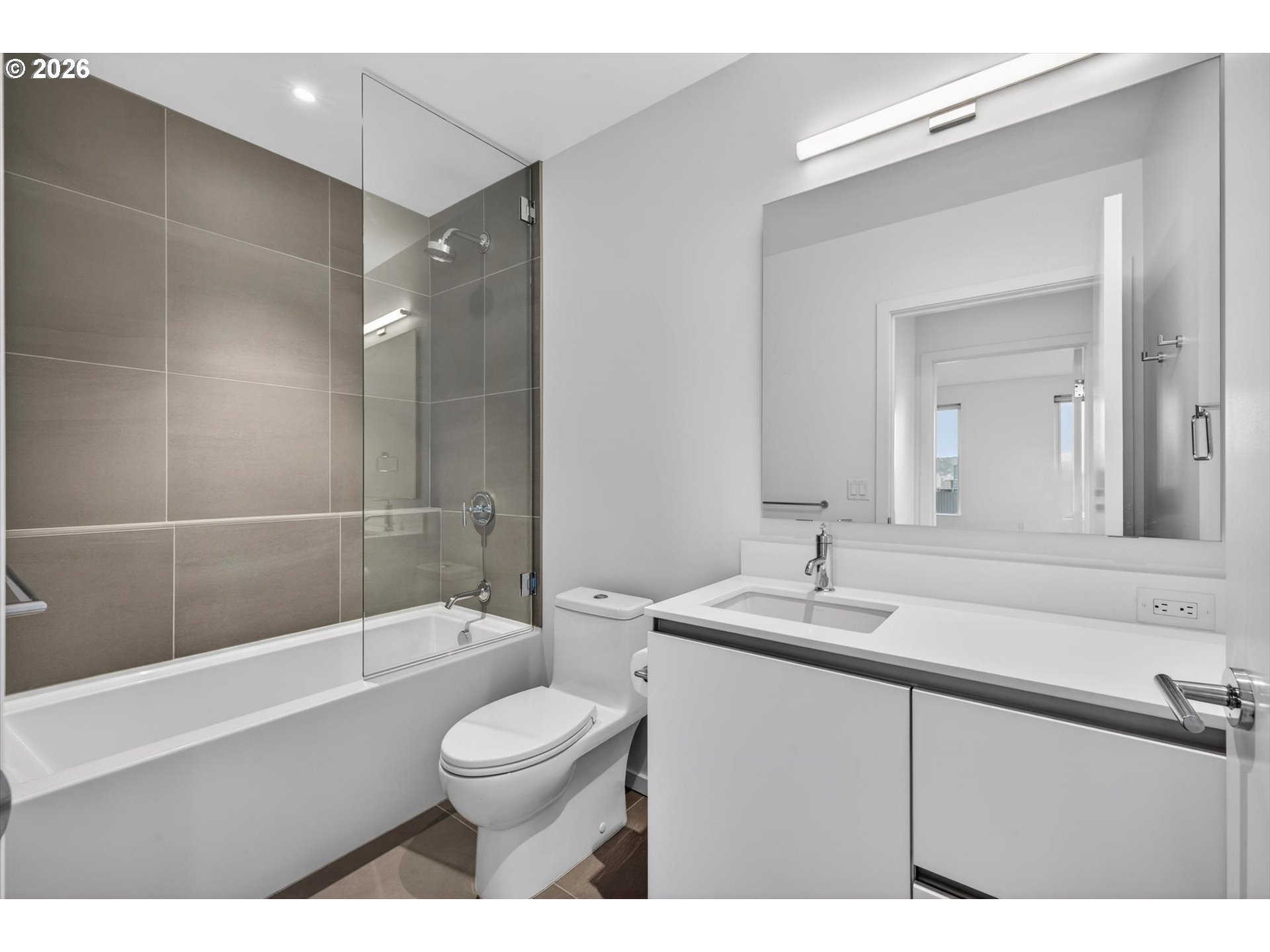 1150 NW QUIMBY ST 1802