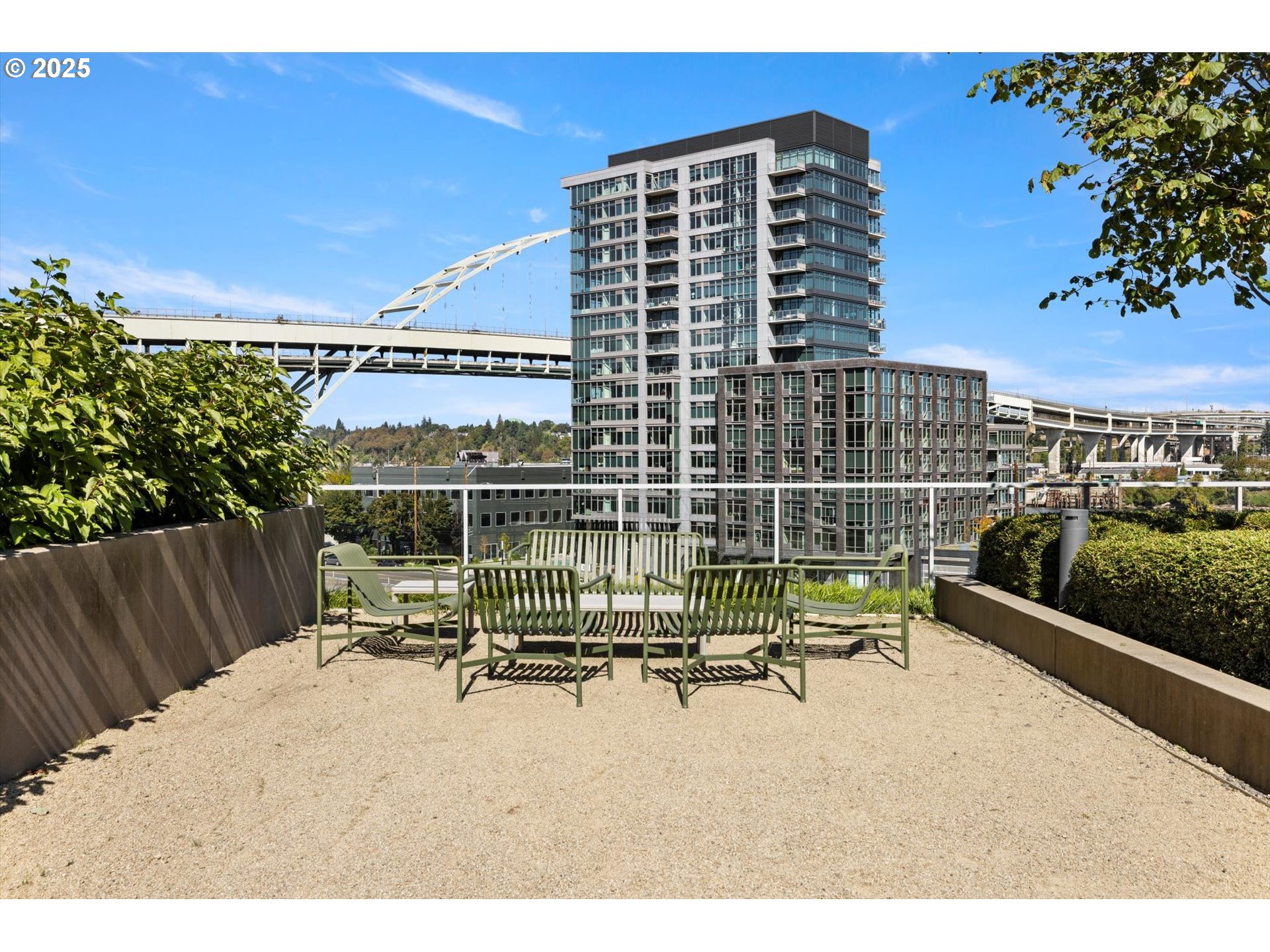 1150 NW QUIMBY ST 1802