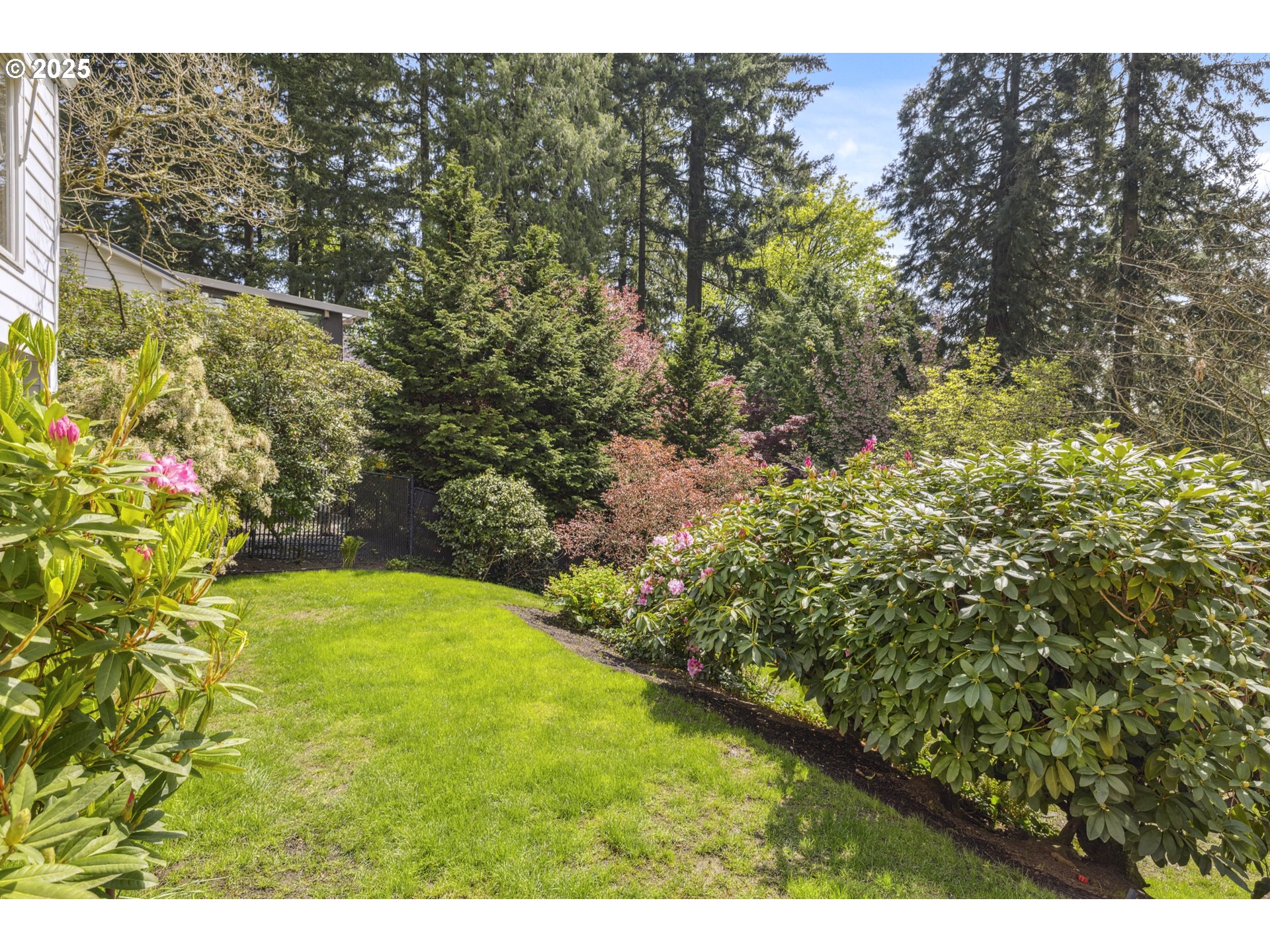 832 SW WESTWOOD DR