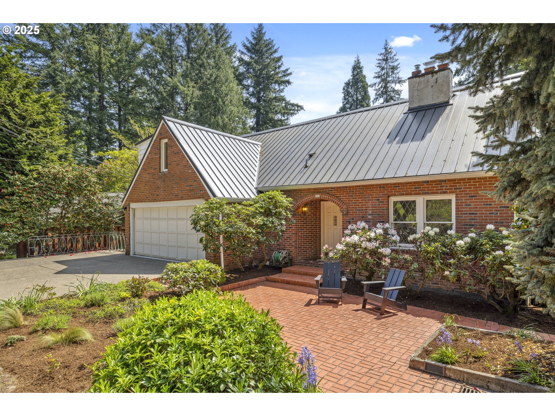 832 SW WESTWOOD DR