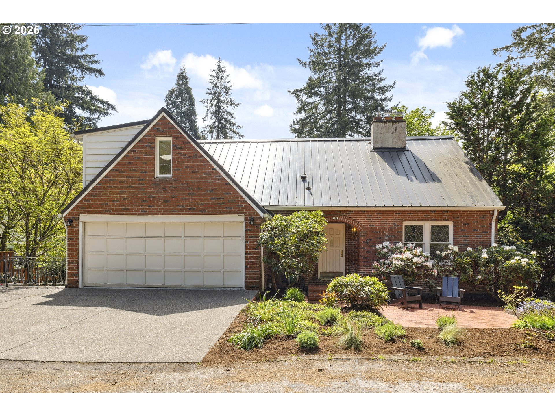 832 SW WESTWOOD DR