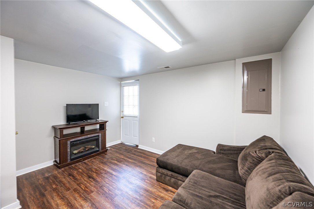 1697 Indian Pipe Ct