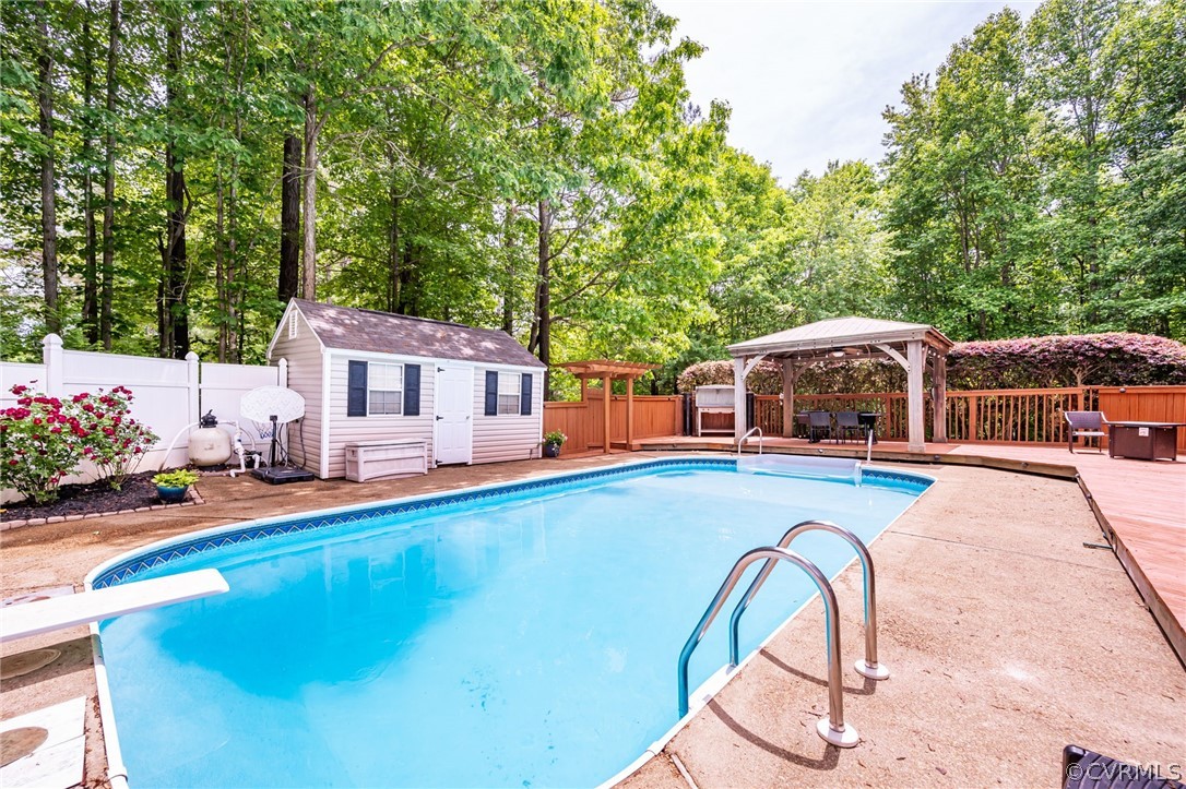 1697 Indian Pipe Ct