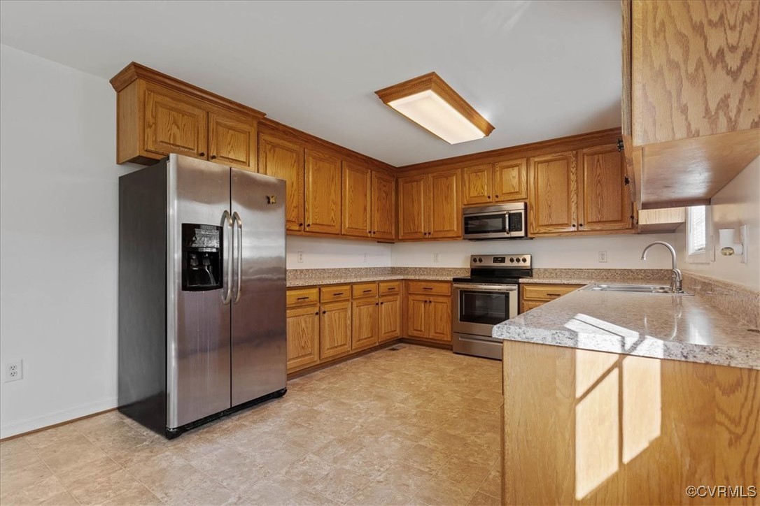 12827 White Oak Rd