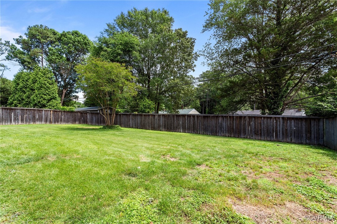 4019 Collingbourne Rd