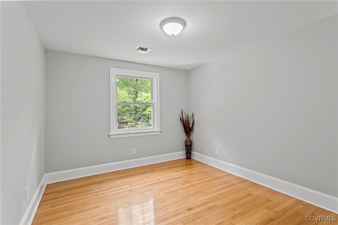 4019 Collingbourne Rd