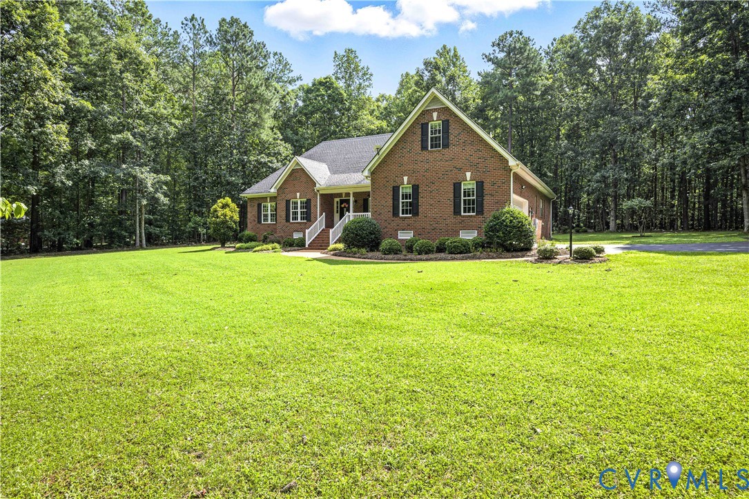 2700 Maple Grove Ln