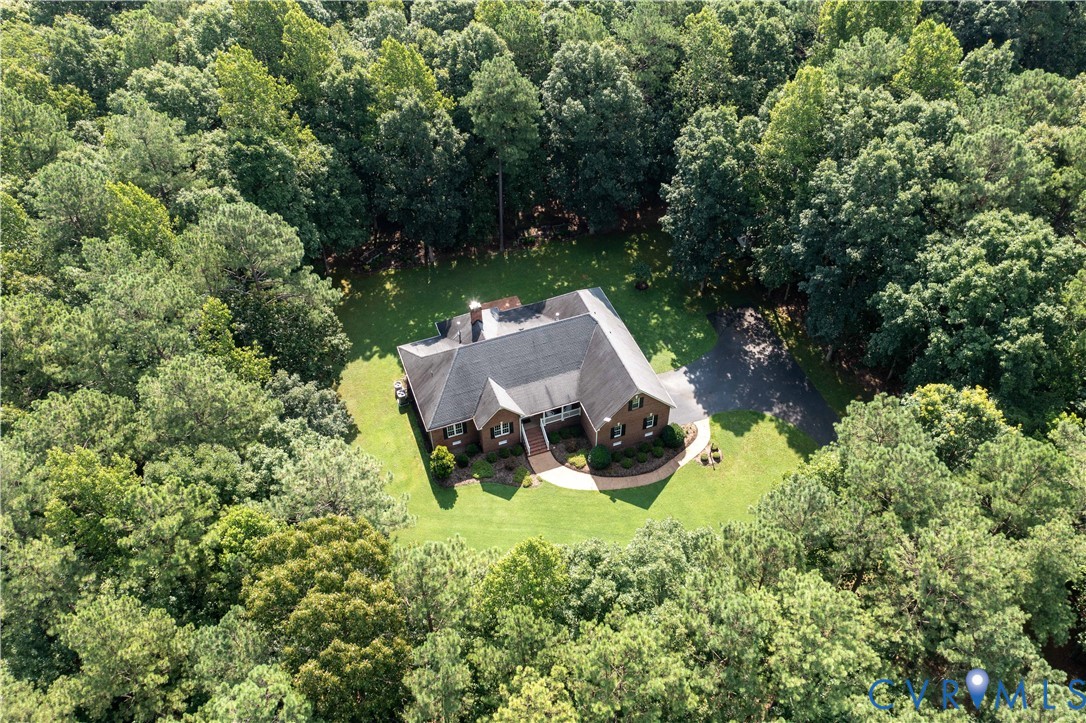 2700 Maple Grove Ln