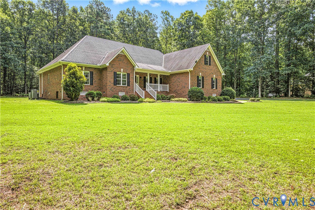 2700 Maple Grove Ln