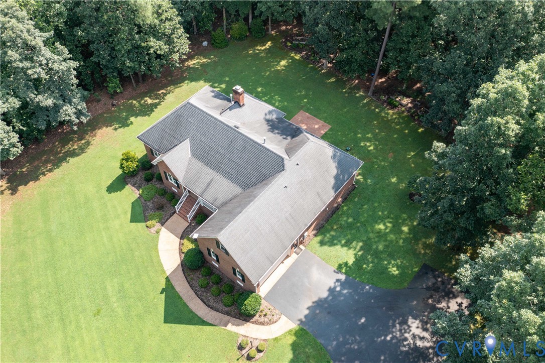 2700 Maple Grove Ln