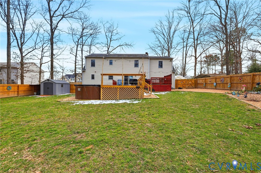 4022 Evelake Rd