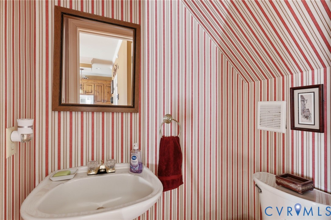 2410 Gobbler Ridge Rd