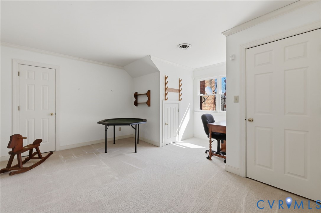 2410 Gobbler Ridge Rd