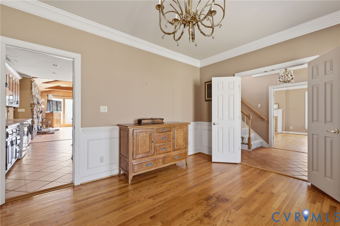 2410 Gobbler Ridge Rd