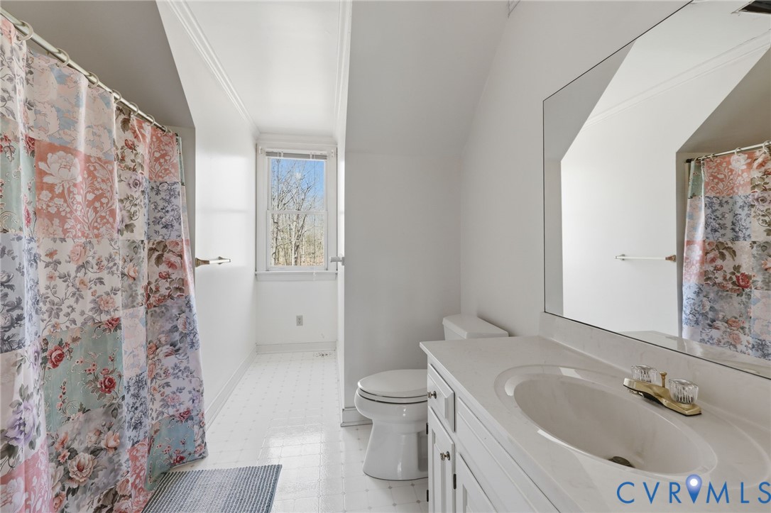 2410 Gobbler Ridge Rd