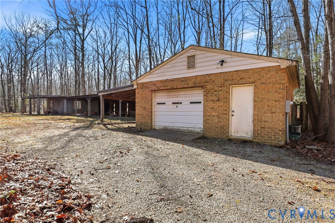 2410 Gobbler Ridge Rd