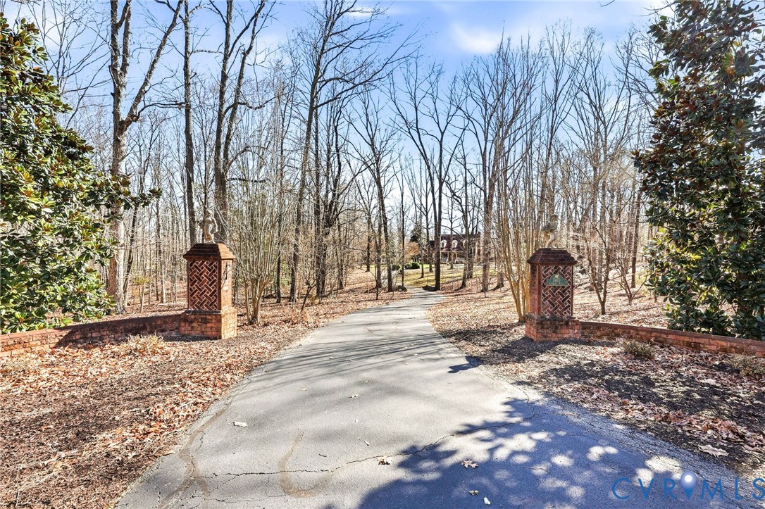 2410 Gobbler Ridge Rd