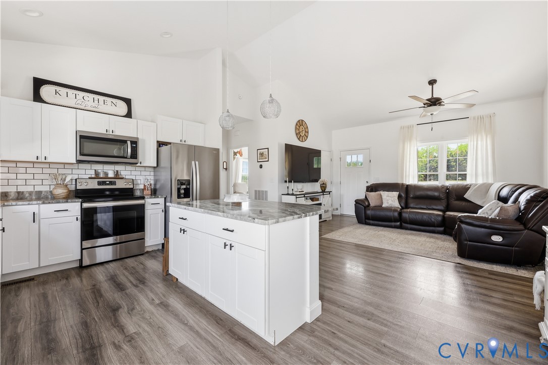 235 Stoney Point Rd