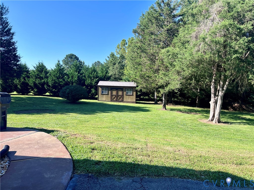 2301 Graceland Dr