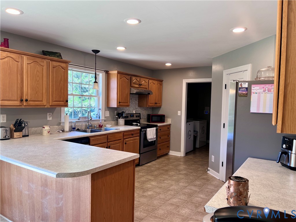 2301 Graceland Dr