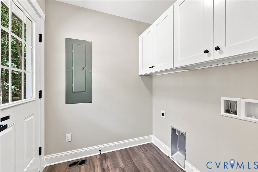 42 Clinton Farm Ct