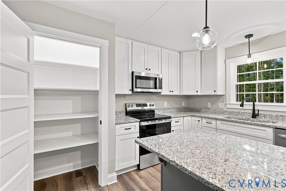 42 Clinton Farm Ct