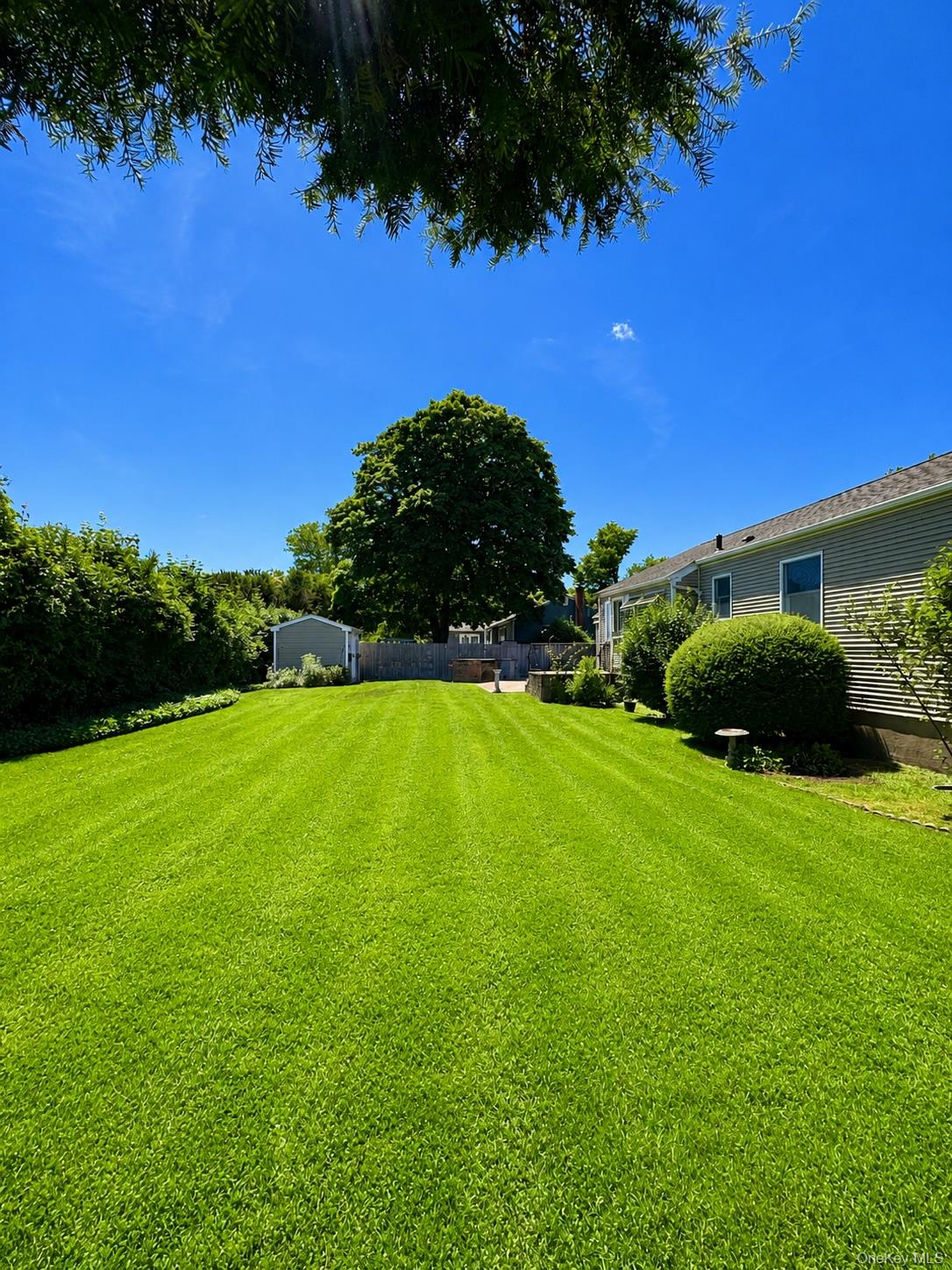 16 Clay Pitts Road