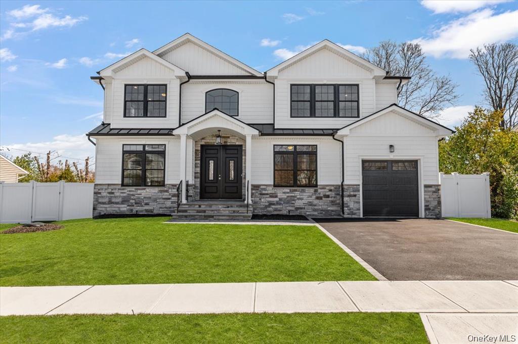 10 Lee Place