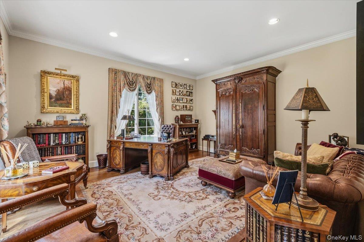 10 Overbrook Lane