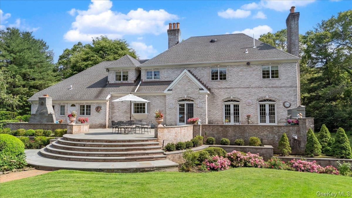 10 Overbrook Lane