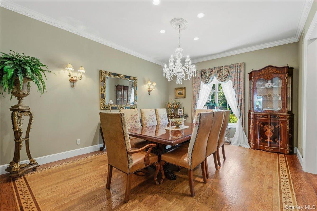 10 Overbrook Lane