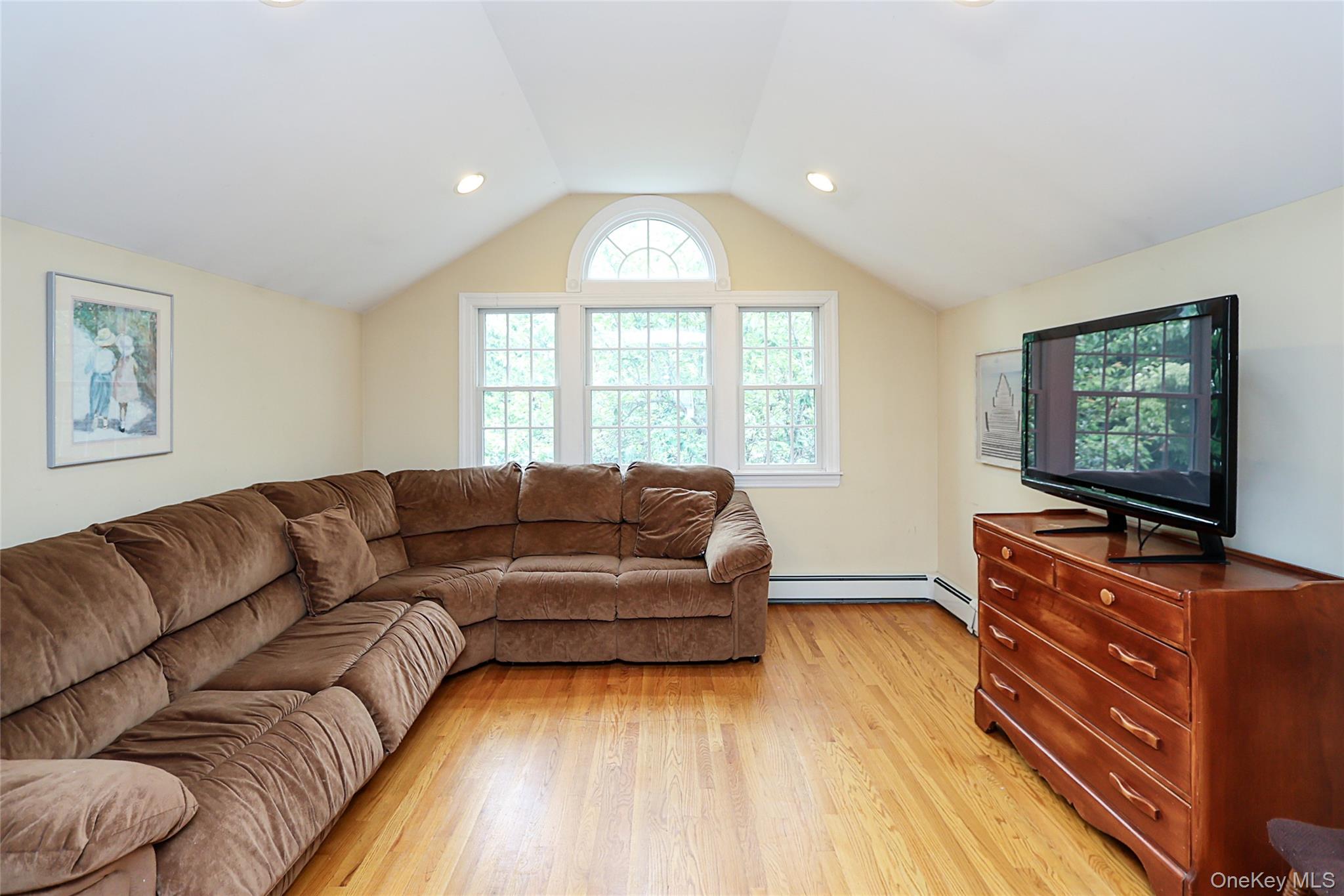 30 Todd Drive E