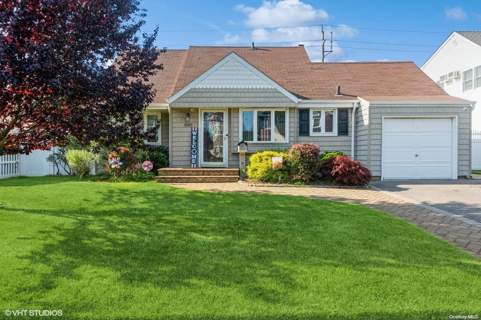 3507 Princeton Drive N