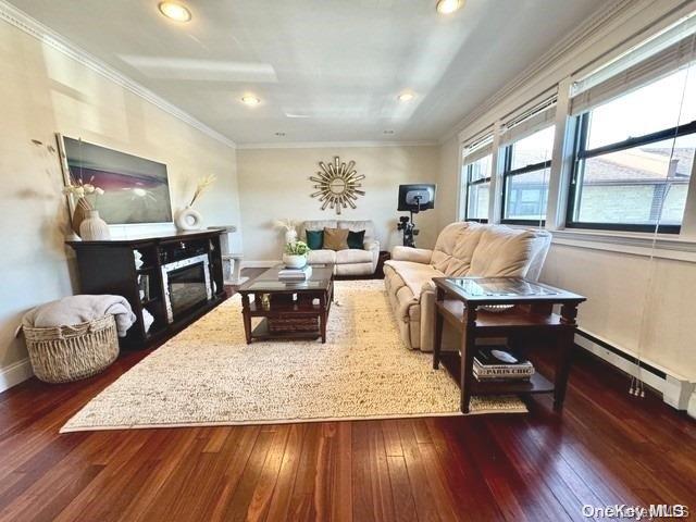 701 Wantagh Avenue Unit: 701